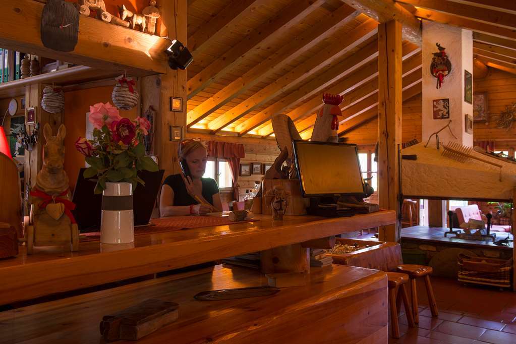 Eco Wellness Hotel Notre Maison Cogne Interior foto